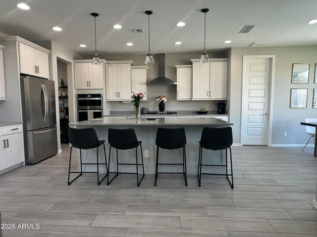 7228 W QUAIL TRACK Drive, Peoria, AZ 85383