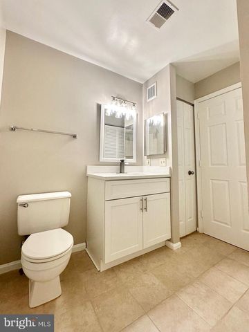6105 WIGMORE LN #F, Alexandria, VA 22315