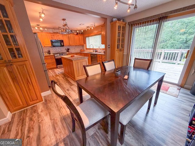 20 Hickory Forest Lane NW, Kingston, GA 30145
