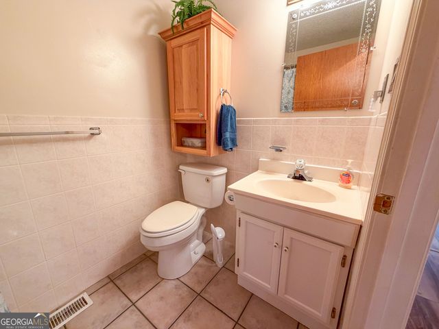 20 Hickory Forest Lane NW, Kingston, GA 30145