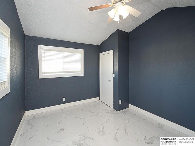 530 E 2nd Street, Papillion, NE 68046