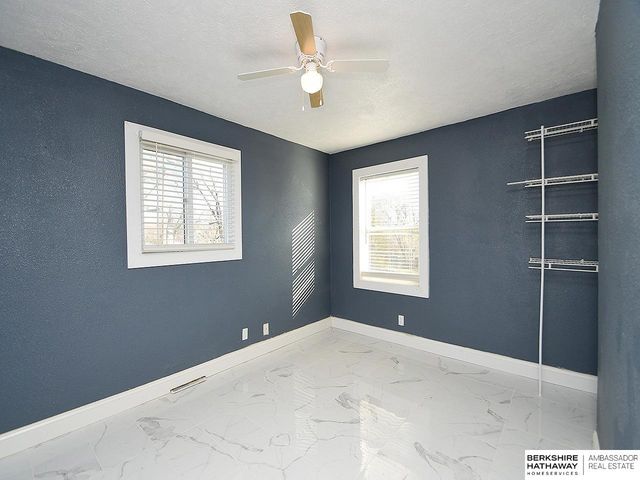 530 E 2nd Street, Papillion, NE 68046