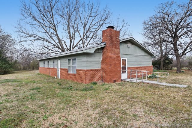 1300 W 3rd Street, Okmulgee, OK 74447