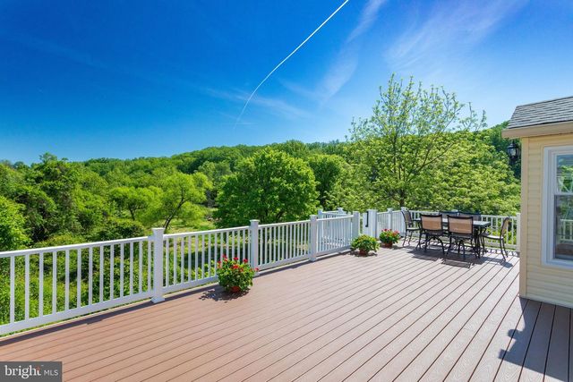 1435 ROSEWOOD HILL DR, Vienna, VA 22182