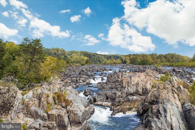 1435 ROSEWOOD HILL DR, Vienna, VA 22182