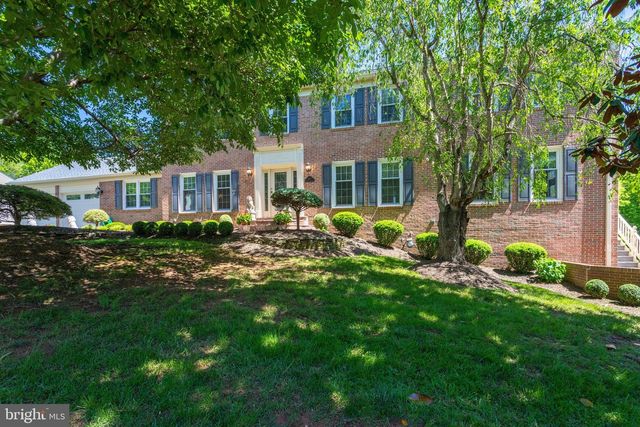 1435 ROSEWOOD HILL DR, Vienna, VA 22182