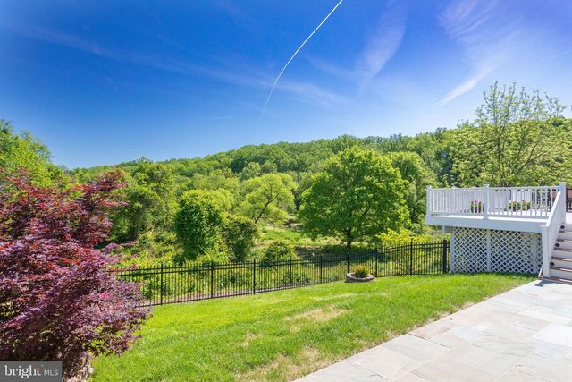 1435 ROSEWOOD HILL DR, Vienna, VA 22182