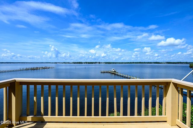 42 Eastern Shore Townhouses, Bridgeton, NC 28519
