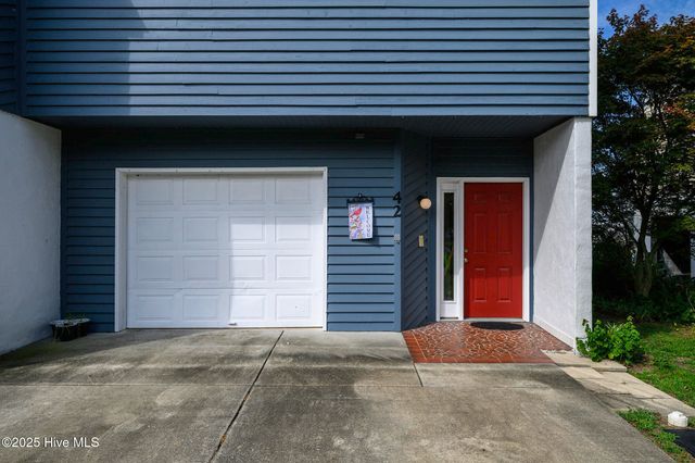 42 Eastern Shore Townhouses, Bridgeton, NC 28519