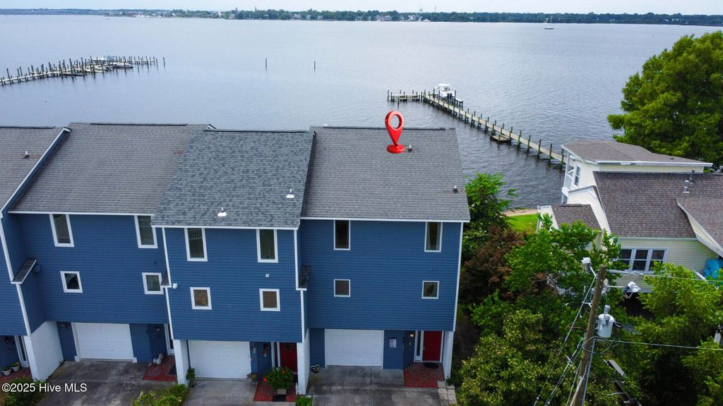 42 Eastern Shore Townhouses, Bridgeton, NC 28519