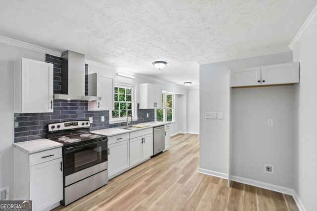2922 Laura Lane, Lithia Springs, GA 30122