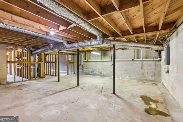 2922 Laura Lane, Lithia Springs, GA 30122