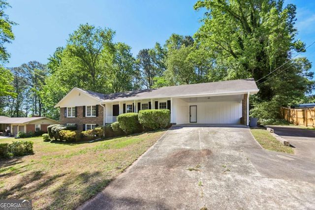 2922 Laura Lane, Lithia Springs, GA 30122