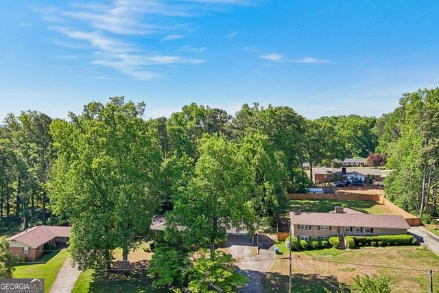 2922 Laura Lane, Lithia Springs, GA 30122
