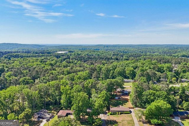 2922 Laura Lane, Lithia Springs, GA 30122