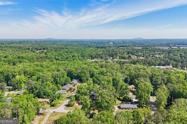 2922 Laura Lane, Lithia Springs, GA 30122