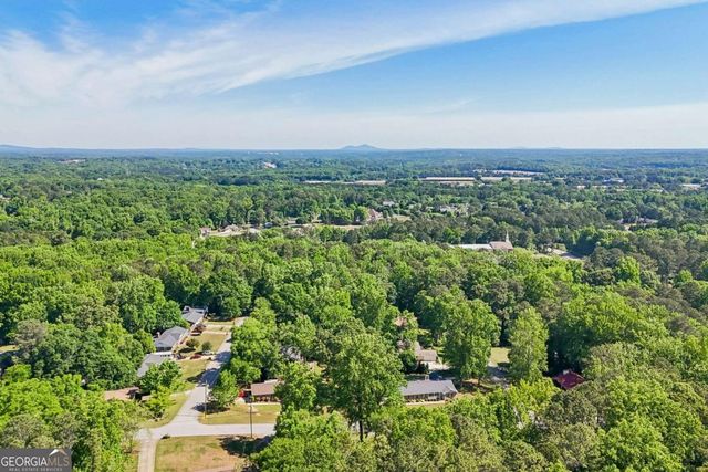 2922 Laura Lane, Lithia Springs, GA 30122