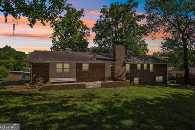 2922 Laura Lane, Lithia Springs, GA 30122