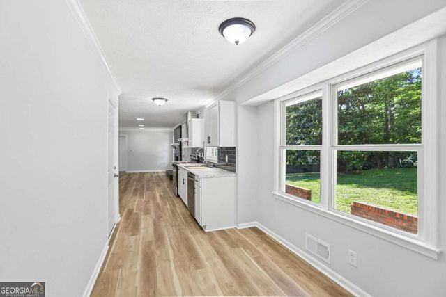 2922 Laura Lane, Lithia Springs, GA 30122