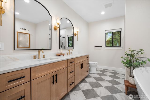 11016 46th Street E, Edgewood, WA 98372