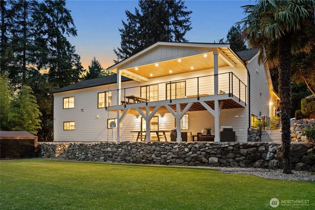 11016 46th Street E, Edgewood, WA 98372