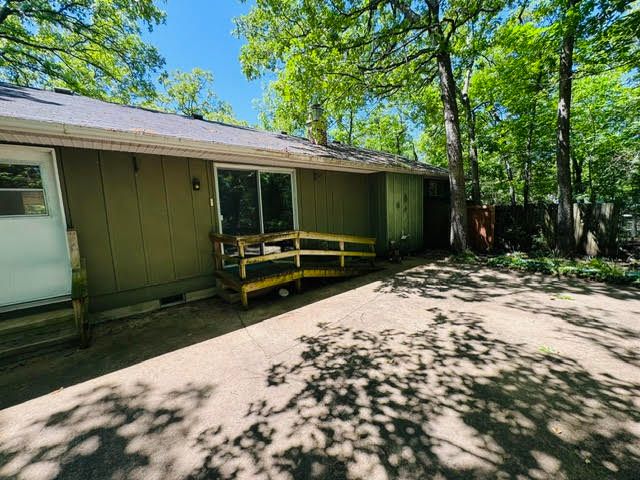 19 Walnut Avenue, Holiday Island, AR 72631