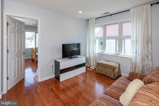 27 MARKHAM RD, Princeton, NJ 08540