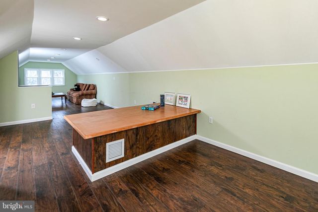 27 MARKHAM RD, Princeton, NJ 08540