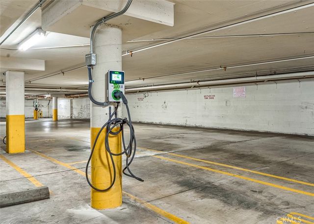 533 S St Andrews Place 104, Los Angeles, CA 90020