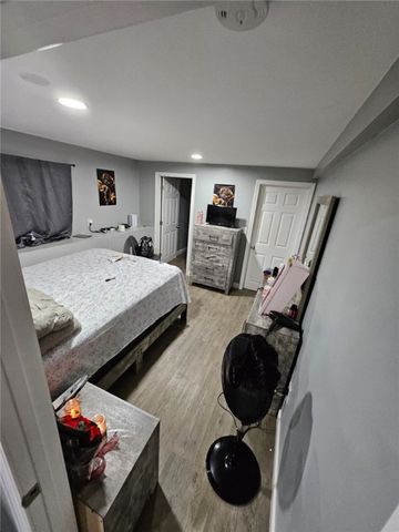 8 Tappan Street, Providence, RI 02908