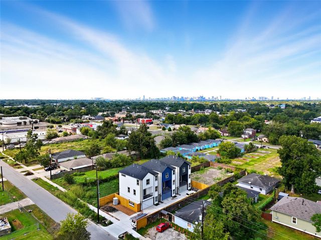 4749 Wilmington Street C, Houston, TX 77033