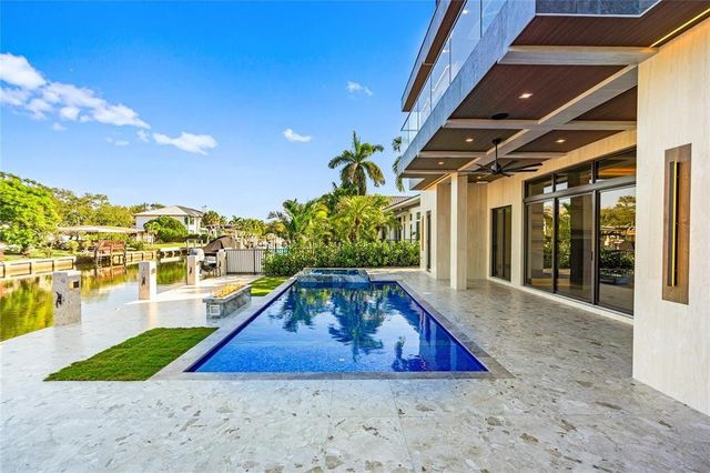 2441 NE 48th Court, Lighthouse Point, FL 33064