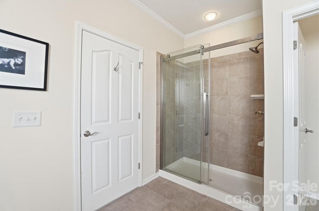 6712 Old Persimmon Drive, Charlotte, NC 28227