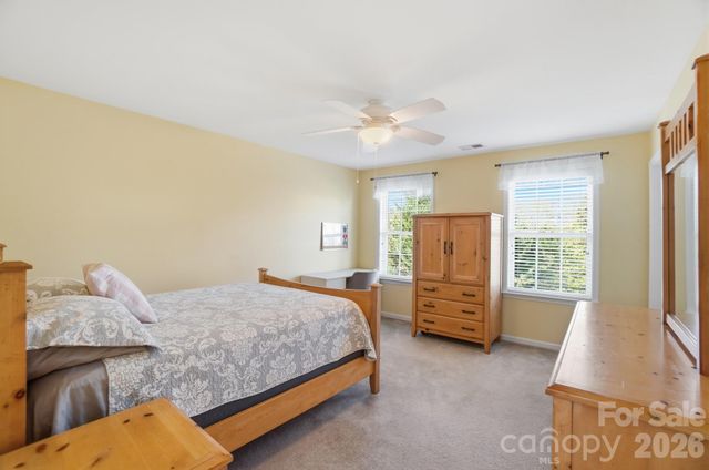 6712 Old Persimmon Drive, Charlotte, NC 28227