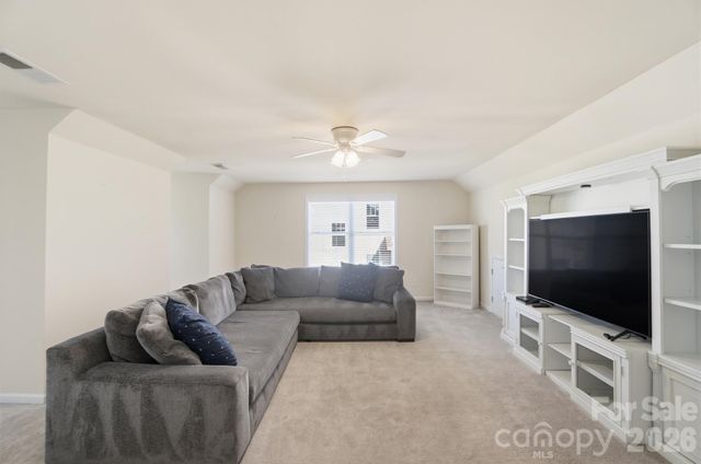 6712 Old Persimmon Drive, Charlotte, NC 28227