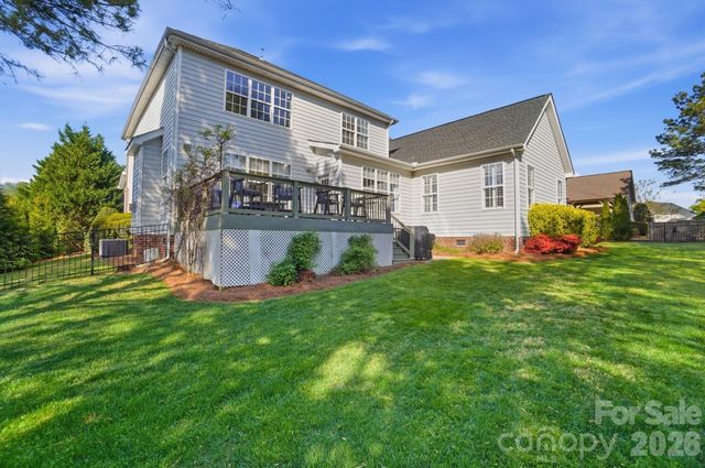 6712 Old Persimmon Drive, Charlotte, NC 28227