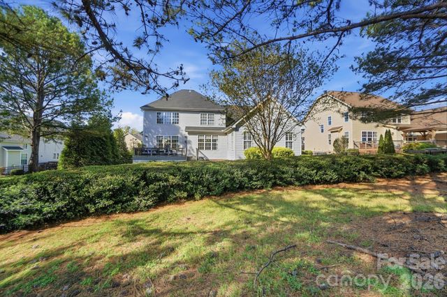 6712 Old Persimmon Drive, Charlotte, NC 28227