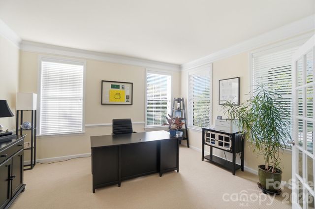 6712 Old Persimmon Drive, Charlotte, NC 28227