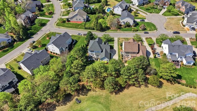 6712 Old Persimmon Drive, Charlotte, NC 28227