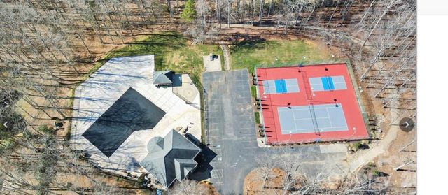 6712 Old Persimmon Drive, Charlotte, NC 28227