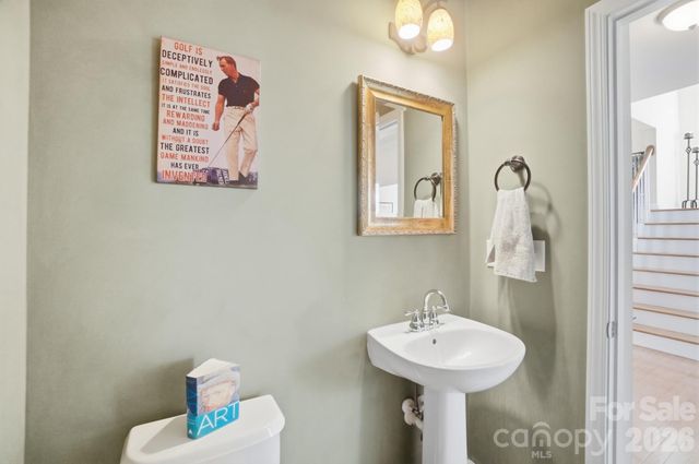 6712 Old Persimmon Drive, Charlotte, NC 28227