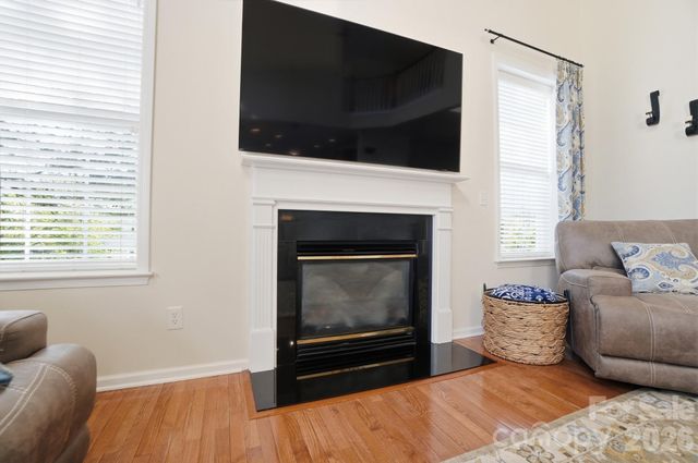 6712 Old Persimmon Drive, Charlotte, NC 28227