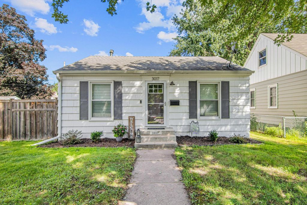 3017 Georgia Avenue S, Saint Louis Park, MN 55426