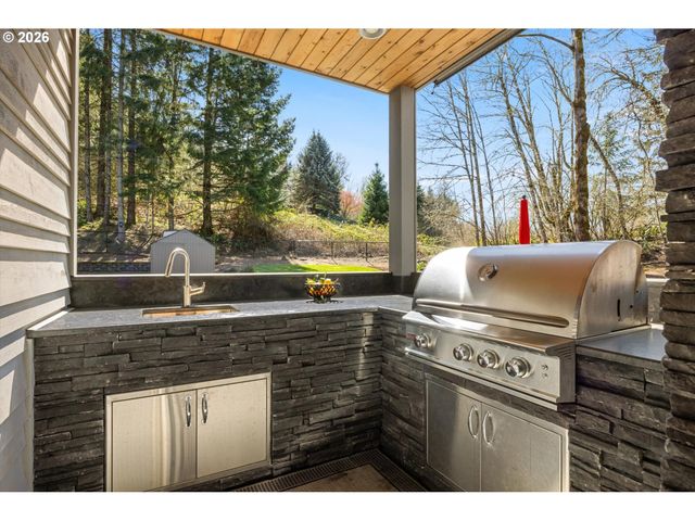 18421 Sw SALMONBERRY Dr, Sherwood, OR 97140