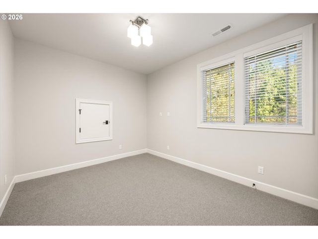 18421 Sw SALMONBERRY Dr, Sherwood, OR 97140