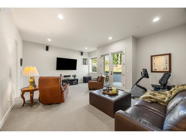 18421 Sw SALMONBERRY Dr, Sherwood, OR 97140