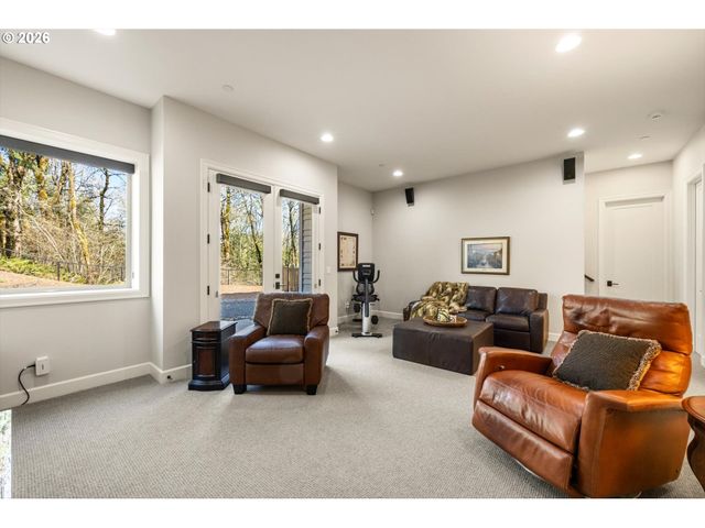 18421 Sw SALMONBERRY Dr, Sherwood, OR 97140