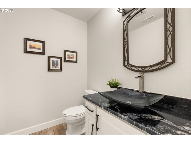 18421 Sw SALMONBERRY Dr, Sherwood, OR 97140