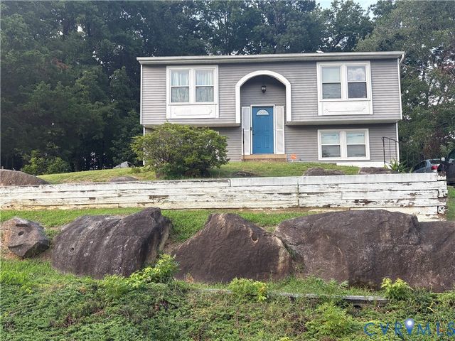5616 Heatherhill Dr, Chesterfield, VA 23234