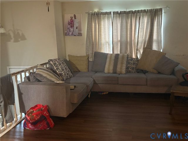 5616 Heatherhill Dr, Chesterfield, VA 23234